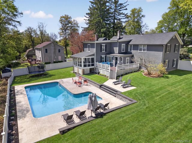 88 Maple Avenue, Warwick, NY 10990