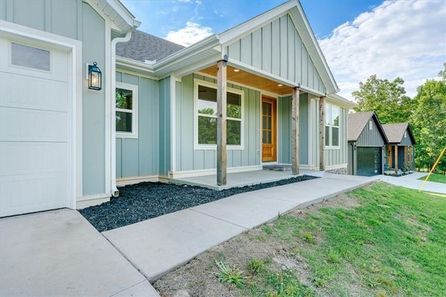 23 Caithness Drive, Bella Vista, AR 72715