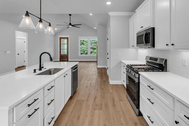 23 Caithness Drive, Bella Vista, AR 72715