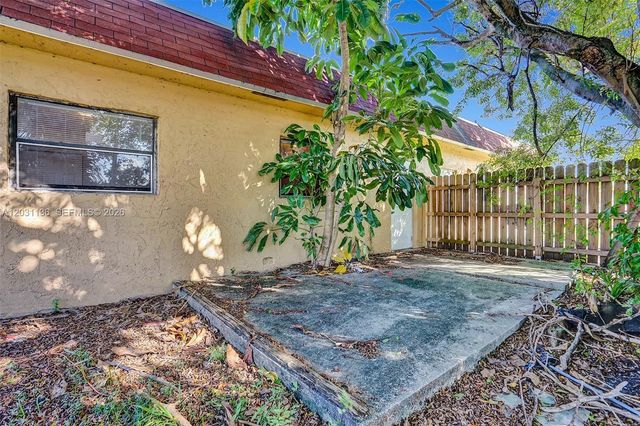 4041 NW 30th Ter, Lauderdale Lakes, FL 33309