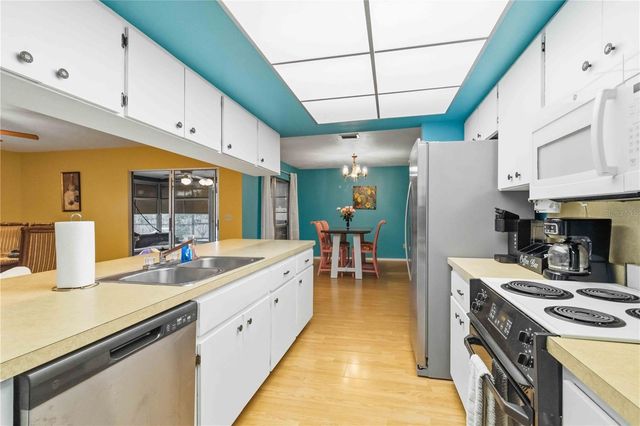 5203 18TH AVENUE W, Bradenton, FL 34209