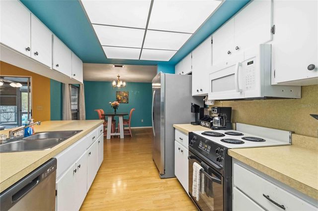 5203 18TH AVENUE W, Bradenton, FL 34209