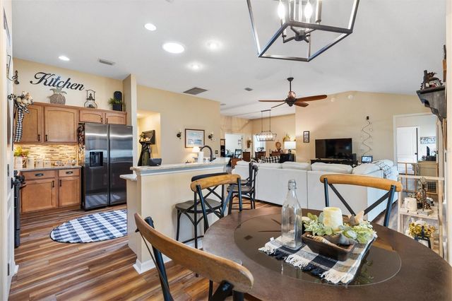 640 MALLORY HILL DRIVE, The Villages, FL 32162