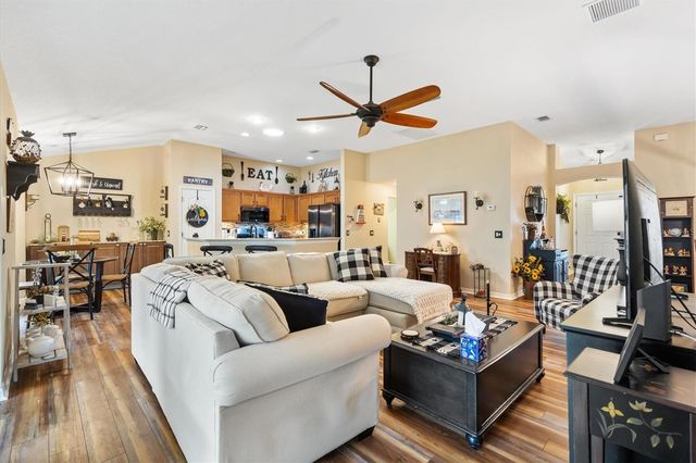 640 MALLORY HILL DRIVE, The Villages, FL 32162