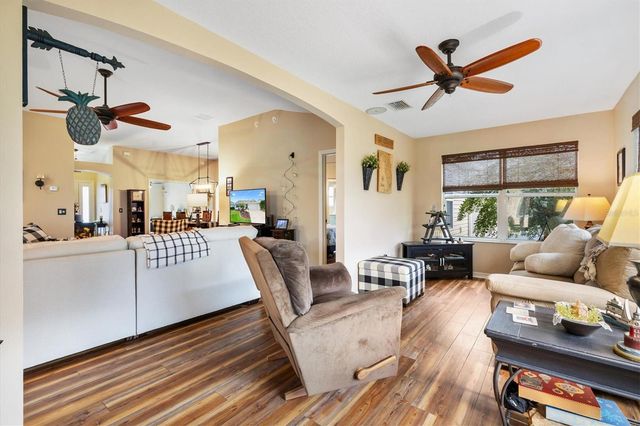 640 MALLORY HILL DRIVE, The Villages, FL 32162