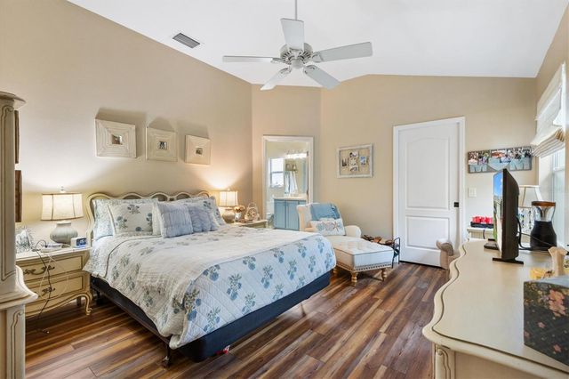 640 MALLORY HILL DRIVE, The Villages, FL 32162