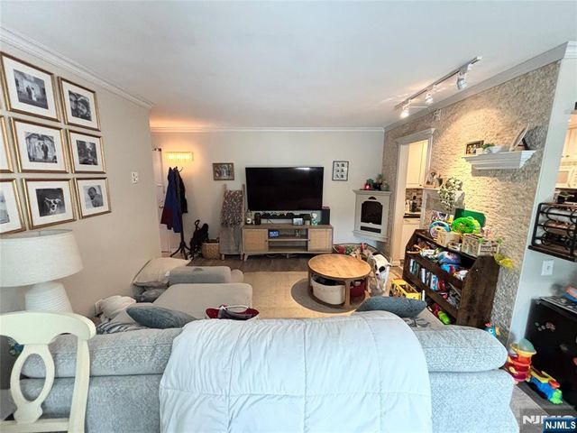 550 Fairview Avenue 302, Westwood, NJ 07675