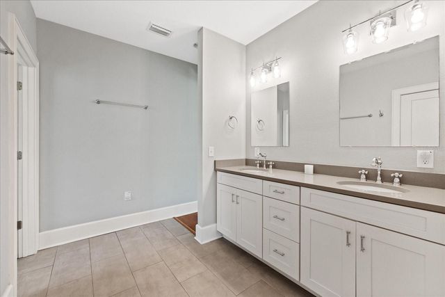 3410 W SANTIAGO STREET, Tampa, FL 33629
