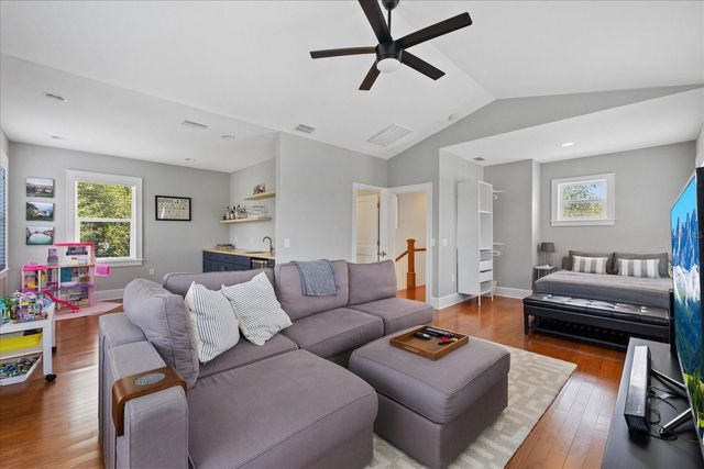 3410 W SANTIAGO STREET, Tampa, FL 33629