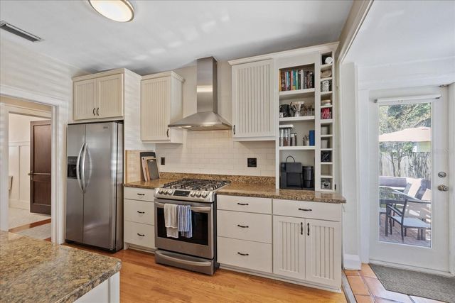 3410 W SANTIAGO STREET, Tampa, FL 33629