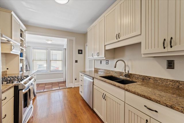 3410 W SANTIAGO STREET, Tampa, FL 33629