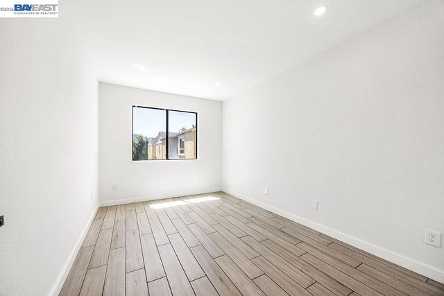 2077 Washington Ave 212, San Leandro, CA 94577