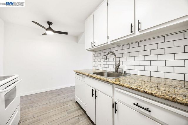 2077 Washington Ave 212, San Leandro, CA 94577