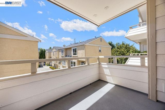 2077 Washington Ave 212, San Leandro, CA 94577