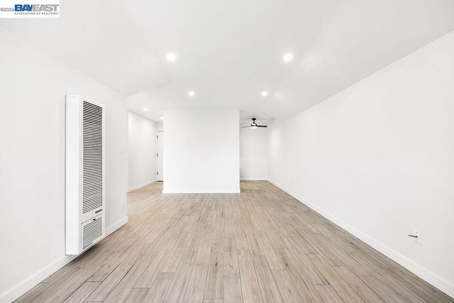 2077 Washington Ave 212, San Leandro, CA 94577
