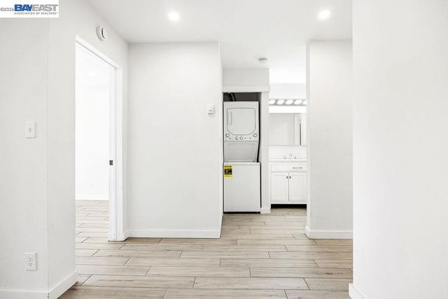 2077 Washington Ave 212, San Leandro, CA 94577