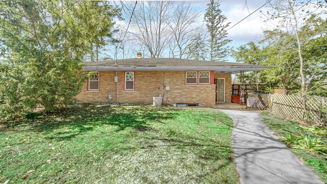 618 S Wisconsin Street, Hobart, IN 46342