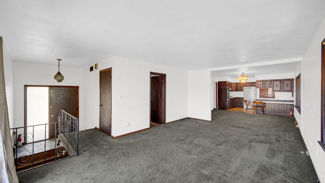 618 S Wisconsin Street, Hobart, IN 46342