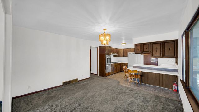 618 S Wisconsin Street, Hobart, IN 46342