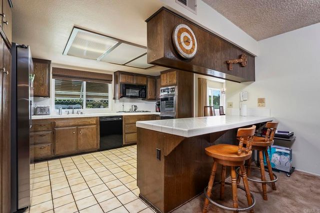 2396 Windmill View Road, El Cajon, CA 92020