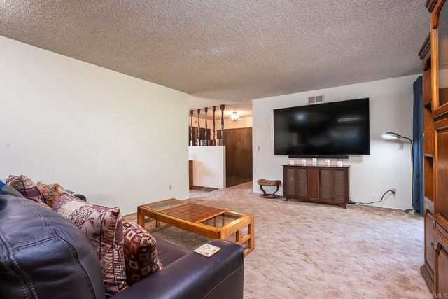 2396 Windmill View Road, El Cajon, CA 92020