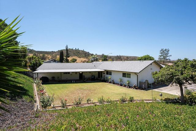 2396 Windmill View Road, El Cajon, CA 92020