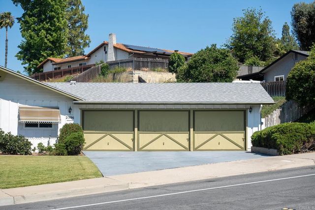 2396 Windmill View Road, El Cajon, CA 92020