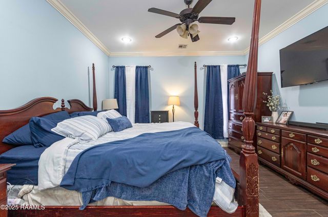 108 Fox Creek Drive, Youngsville, LA 70592