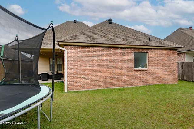 108 Fox Creek Drive, Youngsville, LA 70592