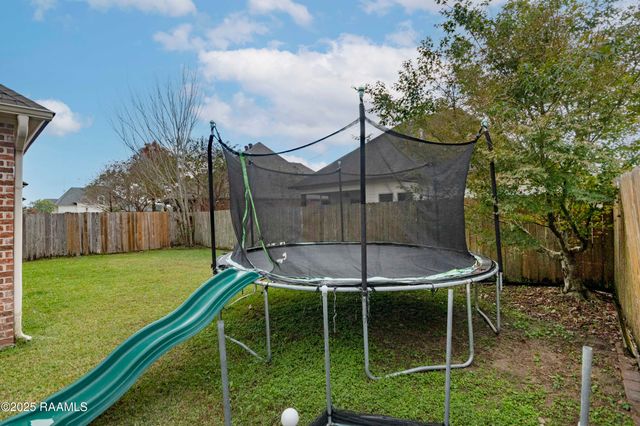 108 Fox Creek Drive, Youngsville, LA 70592