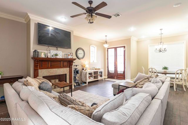 108 Fox Creek Drive, Youngsville, LA 70592