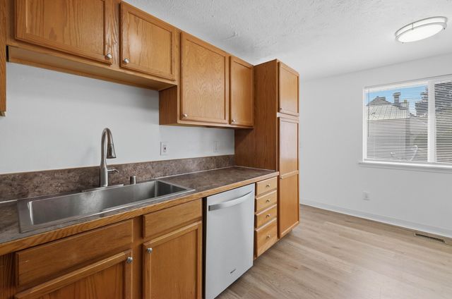 2407 E Columbia Ave, Spokane, WA 99208