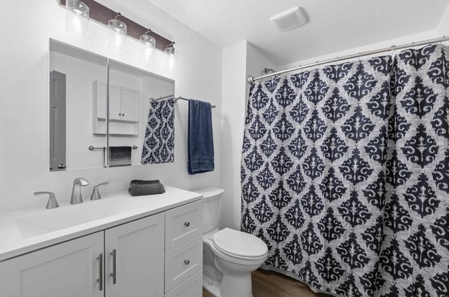2407 E Columbia Ave, Spokane, WA 99208