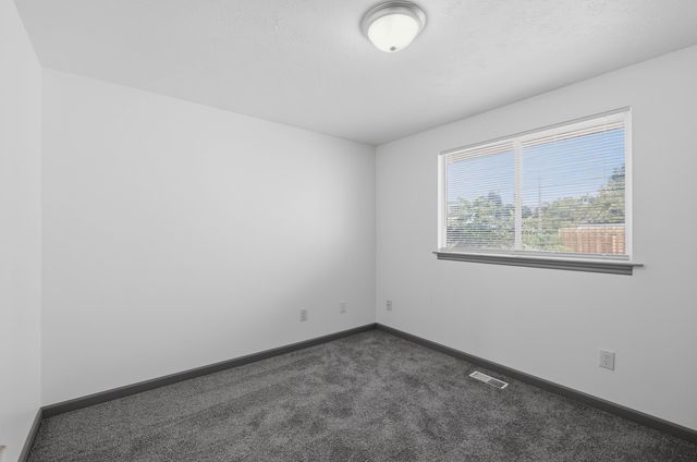 2407 E Columbia Ave, Spokane, WA 99208