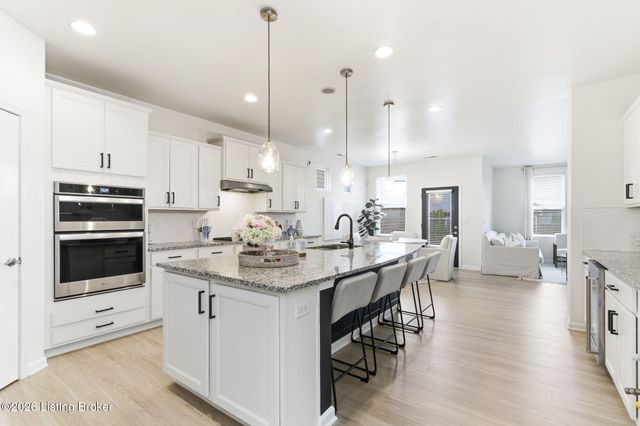 14409 McKinley Ridge Dr, Louisville, KY 40245