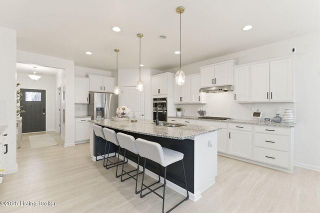 14409 McKinley Ridge Dr, Louisville, KY 40245