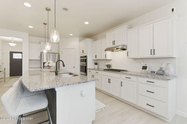 14409 McKinley Ridge Dr, Louisville, KY 40245