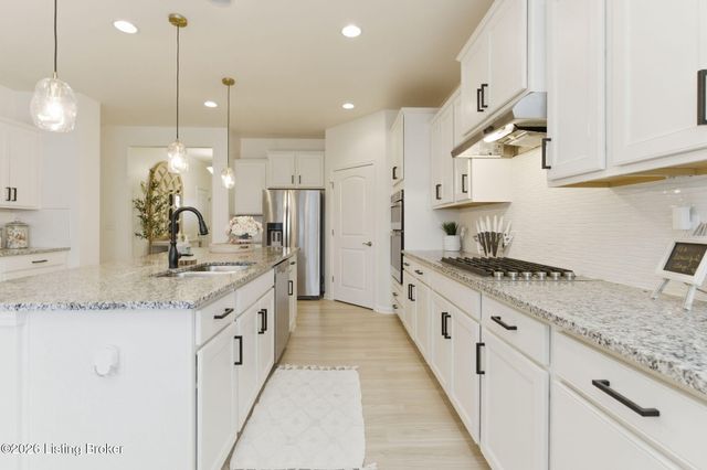 14409 McKinley Ridge Dr, Louisville, KY 40245