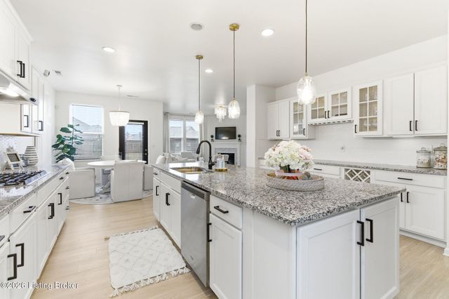 14409 McKinley Ridge Dr, Louisville, KY 40245