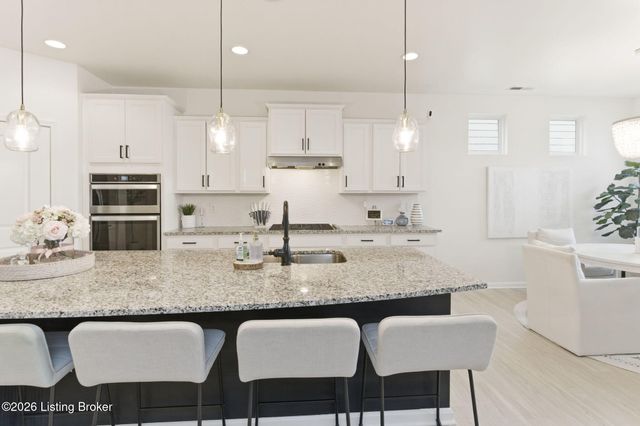 14409 McKinley Ridge Dr, Louisville, KY 40245