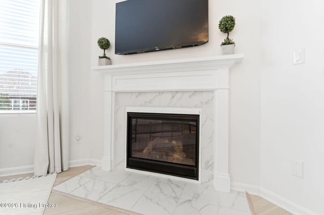 14409 McKinley Ridge Dr, Louisville, KY 40245