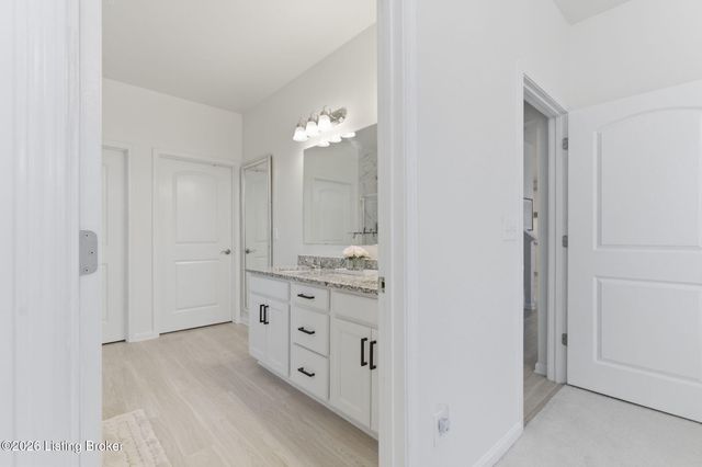 14409 McKinley Ridge Dr, Louisville, KY 40245