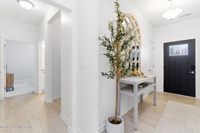 14409 McKinley Ridge Dr, Louisville, KY 40245