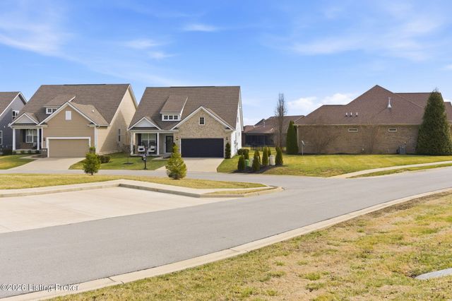 14409 McKinley Ridge Dr, Louisville, KY 40245