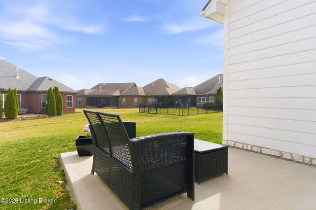 14409 McKinley Ridge Dr, Louisville, KY 40245