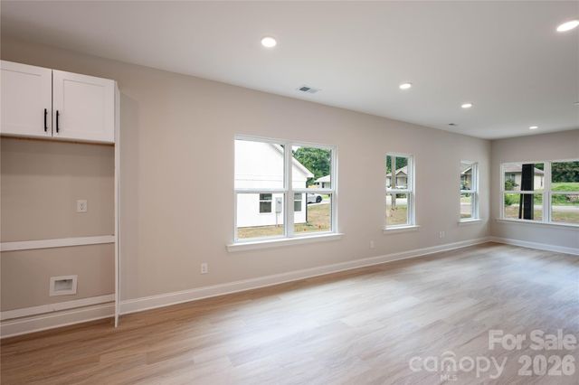 311 W Chestnut Street, Stanley, NC 28164