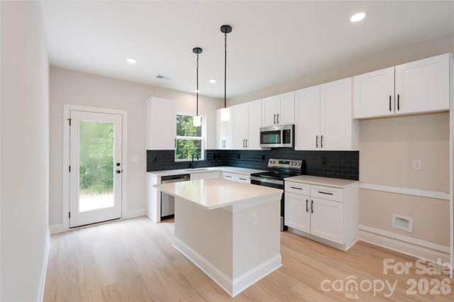 311 W Chestnut Street, Stanley, NC 28164