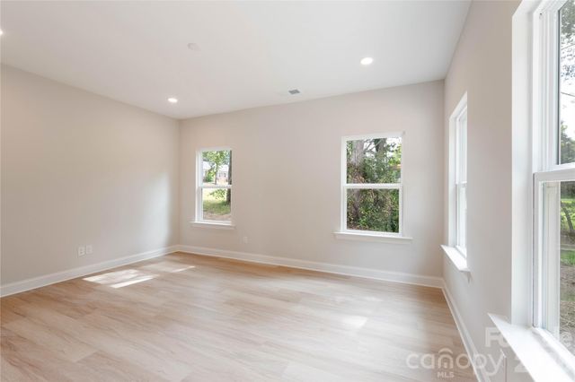 311 W Chestnut Street, Stanley, NC 28164