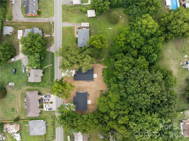 311 W Chestnut Street, Stanley, NC 28164