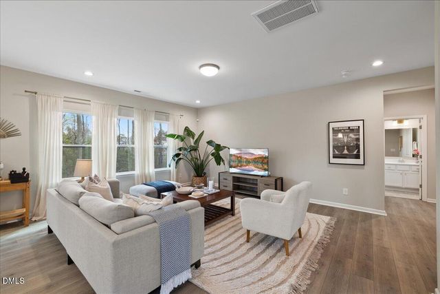 1237 Huffington Oak Drive, Willow Springs, NC 27592